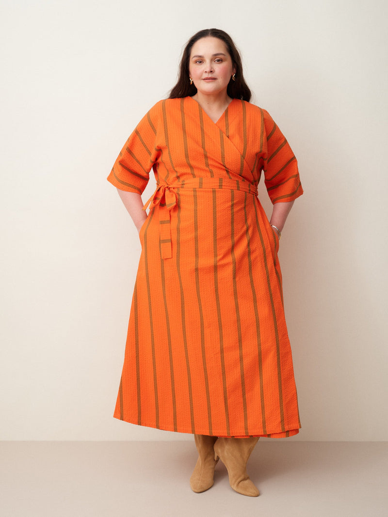 Ava Wrap Dress in Textured Seersucker, Scarlett