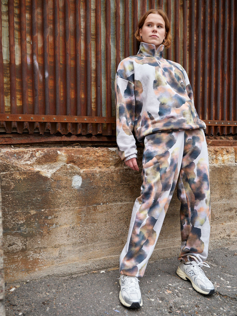 Aquatic sweatpants