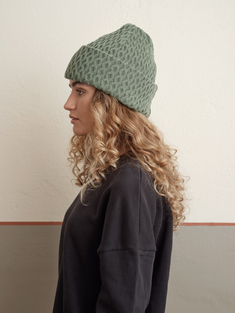 Honeycomb Beanie, sage