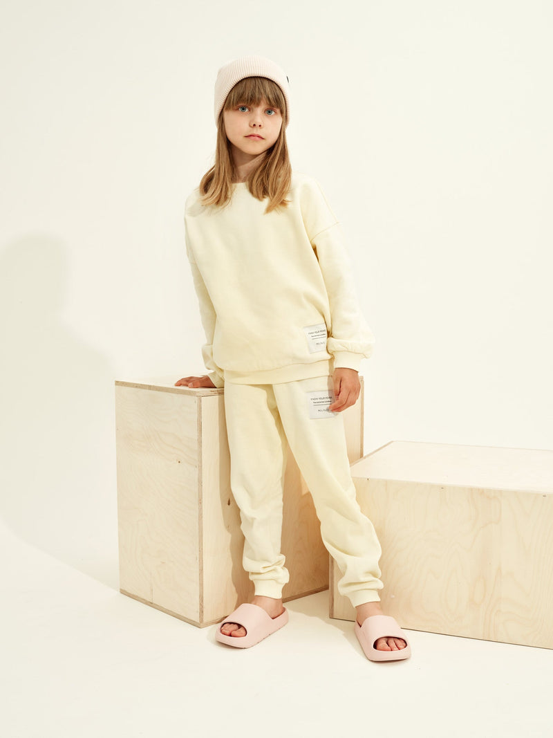Superpower Sweatshirt, pale yellow