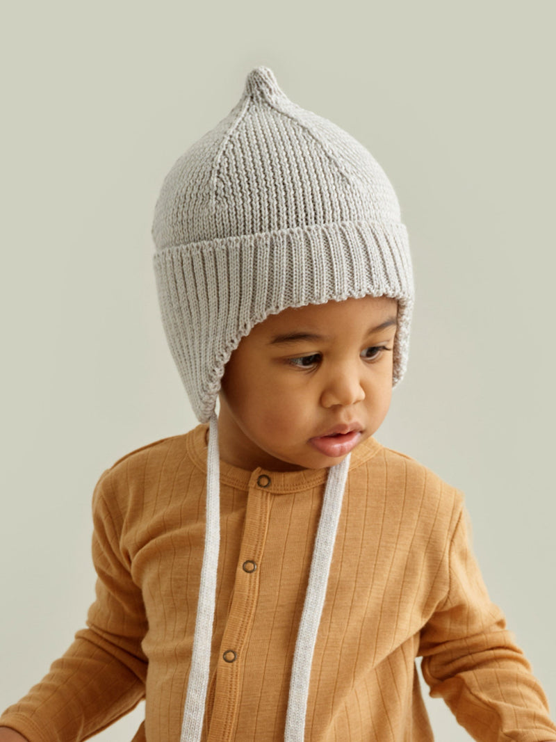 Pointy Beanie with Straps, pearl grey